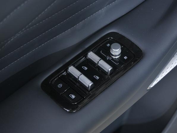 Geely Galaxy Starship 7 с пробегом 2025 года, цена 3 280 000 рублей, 7689 км, внедорожник, Автокод Объявления