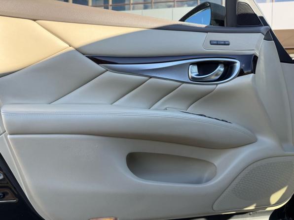 Infiniti Q70 I Рестайлинг с пробегом 2015 года, цена 1 395 000 рублей, 192769 км, седан, Автокод Объявления