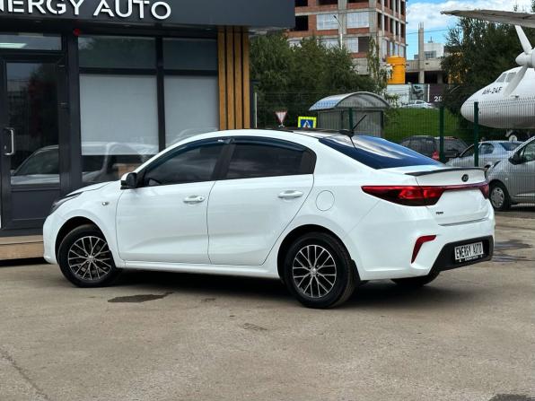 Kia Rio IV с пробегом 2017 года, цена 1 100 000 рублей, 126710 км, седан, Автокод Объявления