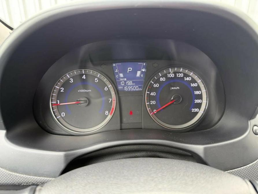 Hyundai Solaris I Ростов-на-Дону  - изображение 13