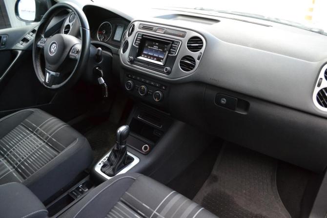 Volkswagen Tiguan I Рестайлинг с пробегом 2016 года, цена 1 800 000 рублей, 159019 км, внедорожник, Автокод Объявления
