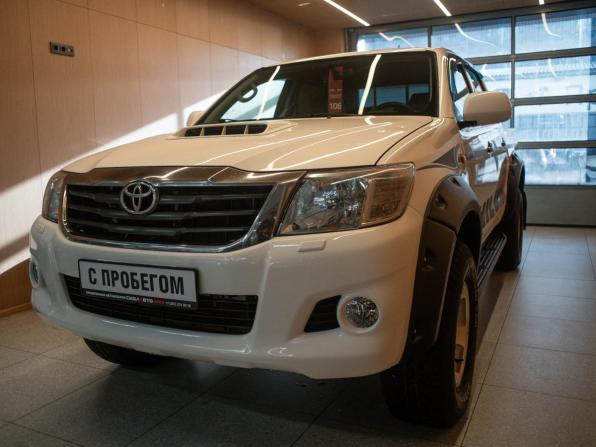 Toyota Hilux VII Рестайлинг с пробегом 2012 года, цена 1 915 000 рублей, 294283 км, пикап, Автокод Объявления