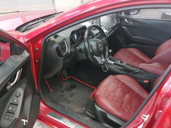 Mazda 3 III (BM) с пробегом 2014 года, цена 860 000 рублей, 266508 км, седан, Автокод Объявления