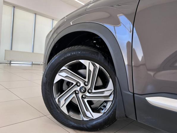 Hyundai Santa Fe IV Рестайлинг с пробегом 2021 года, цена 3 850 000 рублей, 39100 км, внедорожник, Автокод Объявления