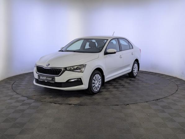 Skoda Rapid II с пробегом 2022 года, цена 1 740 000 рублей, 50751 км, лифтбек, Автокод Объявления