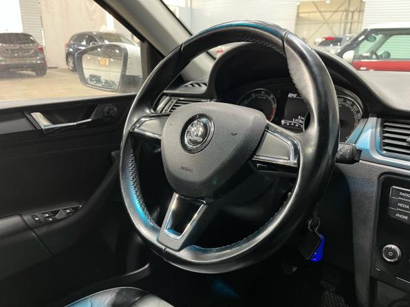 Skoda Rapid I Рестайлинг с пробегом 2019 года, цена 1 180 000 рублей, 51472 км, лифтбек, Автокод Объявления