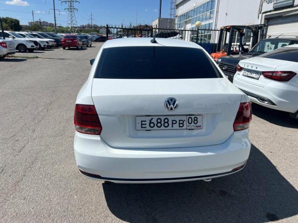 Volkswagen Polo V Рестайлинг с пробегом 2017 года, цена 1 080 000 рублей, 130000 км, седан, Автокод Объявления