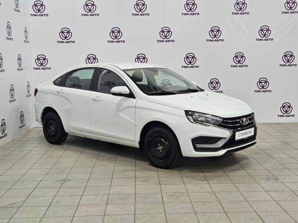 Lada (ВАЗ) Vesta I Рестайлинг (NG) с пробегом 2023 года, цена 1 103 000 рублей, 67894 км, седан, Автокод Объявления