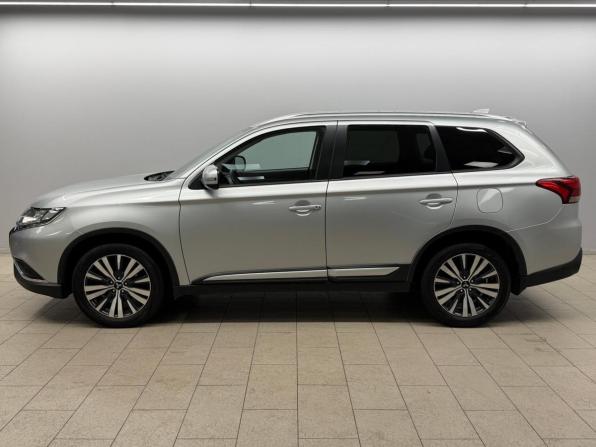 Mitsubishi Outlander III Рестайлинг 3 с пробегом 2020 года, цена 2 399 000 рублей, 73760 км, внедорожник, Автокод Объявления