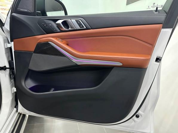 BMW X7 I (G07) Рестайлинг с пробегом 2025 года, цена 15 965 000 рублей, 7252 км, внедорожник, Автокод Объявления