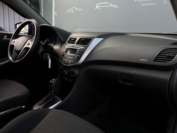 Hyundai Solaris I Рестайлинг с пробегом 2015 года, цена 892 300 рублей, 174166 км, седан, Автокод Объявления