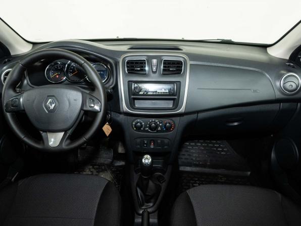 Renault Sandero II с пробегом 2018 года, цена 911 000 рублей, 144601 км, хэтчбек, Автокод Объявления