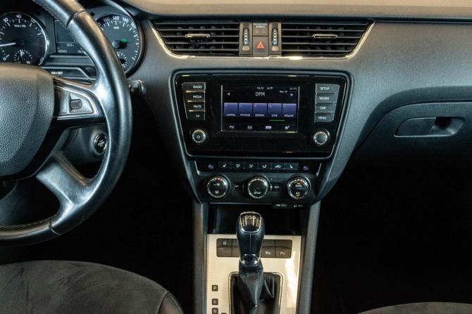 Skoda Octavia III (A7) с пробегом 2015 года, цена 1 539 000 рублей, 185441 км, лифтбек, Автокод Объявления