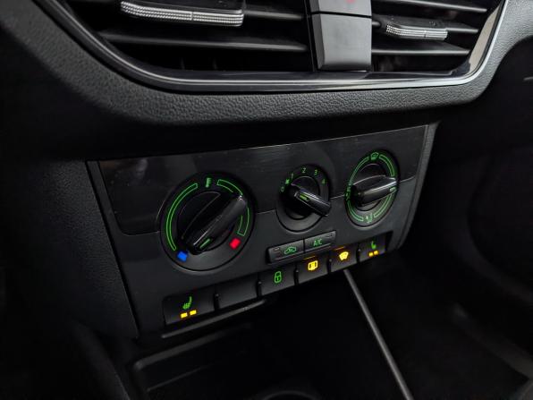 Skoda Rapid II с пробегом 2021 года, цена 1 260 000 рублей, 195246 км, лифтбек, Автокод Объявления