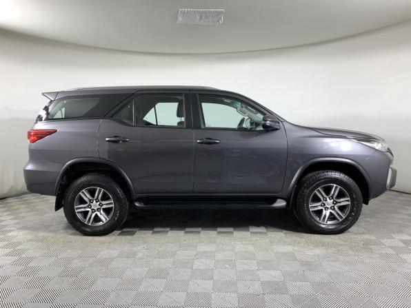 Toyota Fortuner II с пробегом 2018 года, цена 3 699 000 рублей, 86663 км, внедорожник, Автокод Объявления