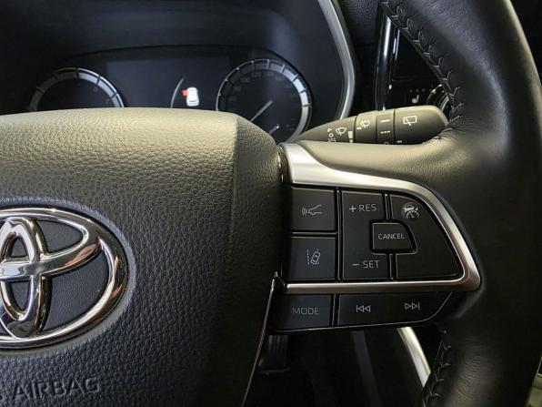Toyota Highlander IV (XU70) с пробегом 2023 года, цена 5 130 000 рублей, 37647 км, внедорожник, Автокод Объявления
