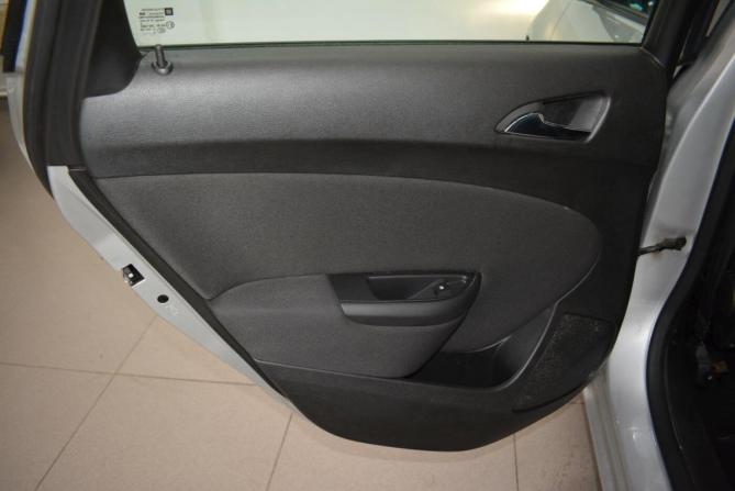 Opel Astra J Рестайлинг с пробегом 2015 года, цена 749 000 рублей, 159000 км, хэтчбек, Автокод Объявления