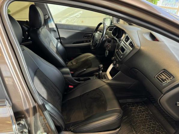 Kia Ceed II с пробегом 2012 года, цена 799 000 рублей, 173037 км, хэтчбек, Автокод Объявления