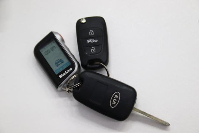 Kia Rio III с пробегом 2013 года, цена 725 250 рублей, 246569 км, хэтчбек, Автокод Объявления