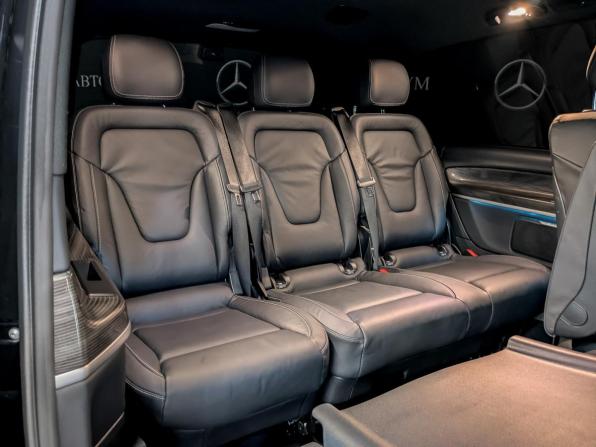 Mercedes-Benz V-Класс III (W447) Рестайлинг с пробегом 2022 года, цена 9 750 000 рублей, 17501 км, минивэн, Автокод Объявления