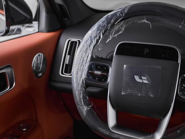Новый Li Auto (Lixiang) L7 I Рестайлинг 2025 года, цена 10 350 000 рублей, внедорожник, Автокод Объявления