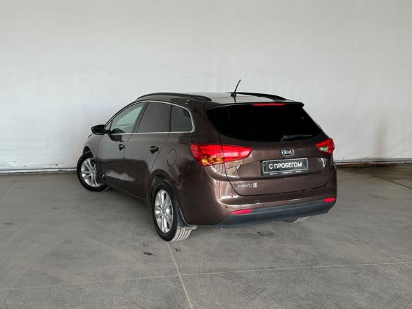 Kia Ceed II с пробегом 2014 года, цена 977 000 рублей, 250889 км, универсал, Автокод Объявления