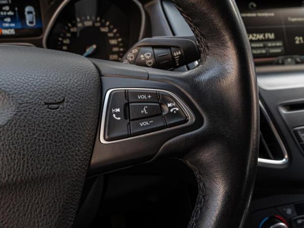 Ford Focus III Рестайлинг с пробегом 2015 года, цена 1 198 000 рублей, 234026 км, универсал, Автокод Объявления