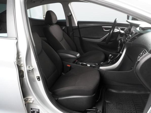 Hyundai Elantra V (MD) Рестайлинг с пробегом 2015 года, цена 1 145 000 рублей, 207981 км, седан, Автокод Объявления