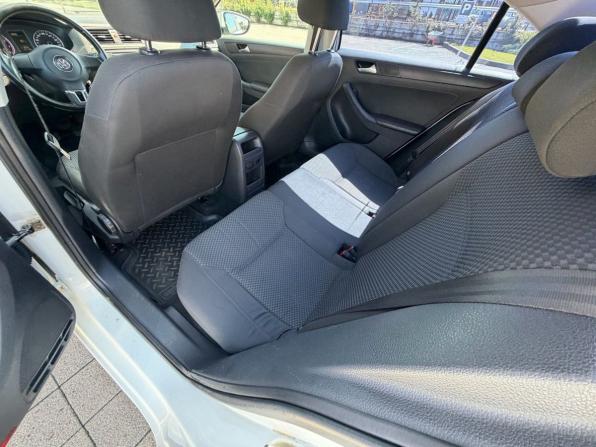 Volkswagen Jetta VI с пробегом 2014 года, цена 620 000 рублей, 271099 км, седан, Автокод Объявления
