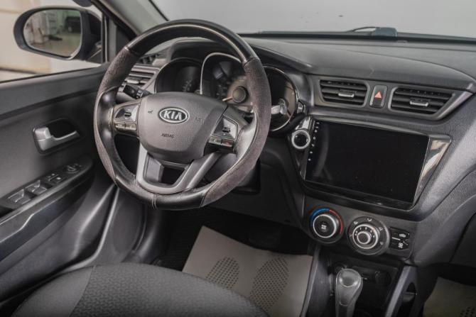 Kia Rio III с пробегом 2012 года, цена 899 000 рублей, 217000 км, седан, Автокод Объявления