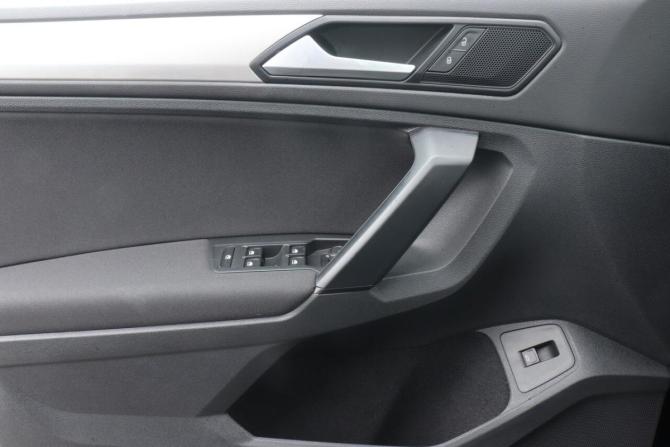 Volkswagen Tiguan II с пробегом 2020 года, цена 2 399 000 рублей, 96374 км, внедорожник, Автокод Объявления