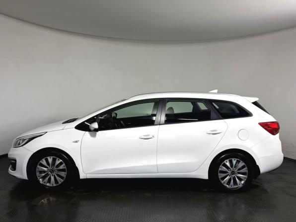 Kia Ceed II Рестайлинг с пробегом 2017 года, цена 1 450 000 рублей, 78000 км, универсал, Автокод Объявления