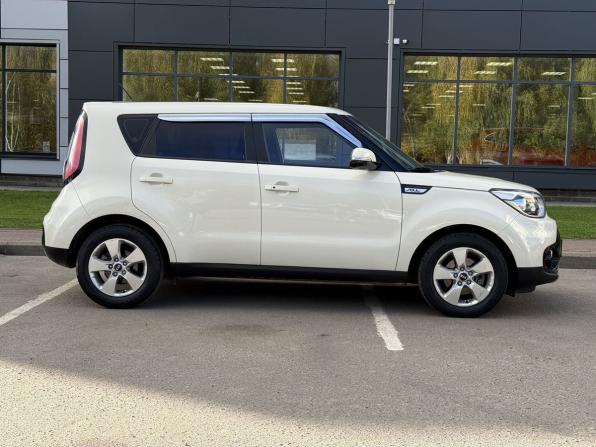 Kia Soul II Рестайлинг с пробегом 2017 года, цена 1 740 000 рублей, 43860 км, хэтчбек, Автокод Объявления