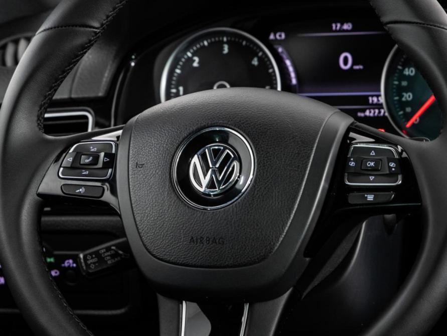 Volkswagen Touareg II Рестайлинг Санкт-Петербург  - изображение 11