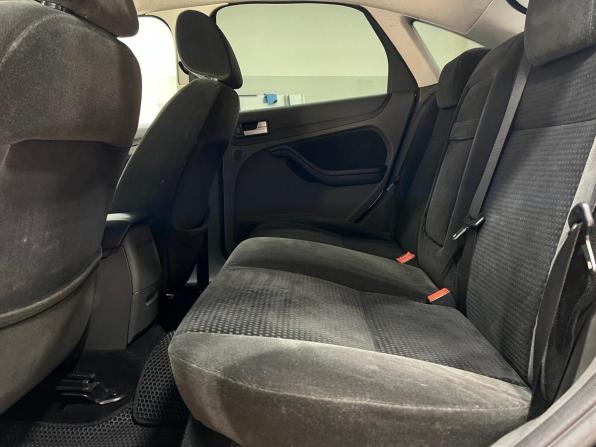 Ford Focus II с пробегом 2006 года, цена 359 000 рублей, 277853 км, хэтчбек, Автокод Объявления