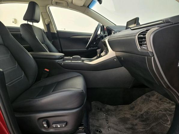 Lexus NX I Рестайлинг с пробегом 2018 года, цена 3 790 000 рублей, 35258 км, внедорожник, Автокод Объявления