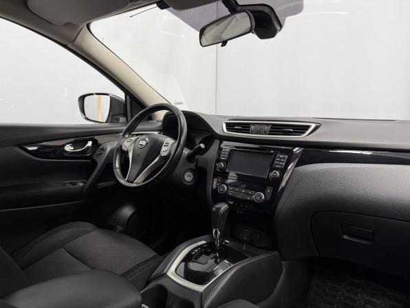 Nissan Qashqai II с пробегом 2017 года, цена 1 695 000 рублей, 145375 км, внедорожник, Автокод Объявления