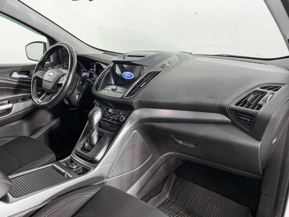 Ford Kuga II Рестайлинг с пробегом 2019 года, цена 1 490 000 рублей, 219415 км, внедорожник, Автокод Объявления