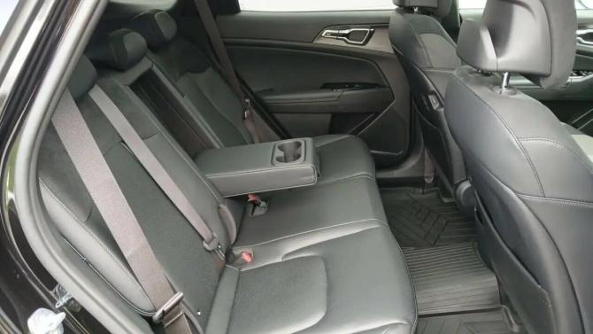 Kia Sportage V с пробегом 2023 года, цена 3 724 000 рублей, 40748 км, внедорожник, Автокод Объявления