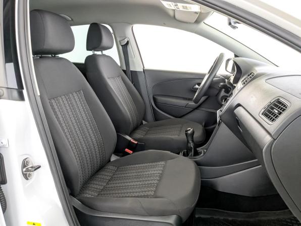Volkswagen Polo V Рестайлинг с пробегом 2017 года, цена 1 030 000 рублей, 138723 км, седан, Автокод Объявления