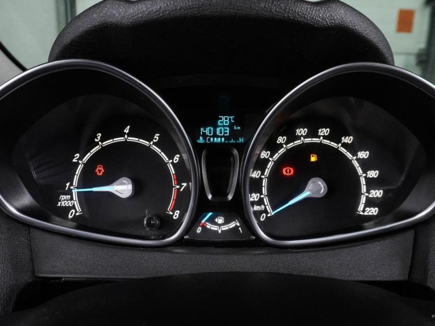 Ford Fiesta Mk6 Рестайлинг Воронеж  - изображение 13