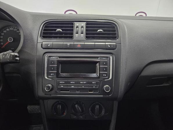 Volkswagen Polo V с пробегом 2014 года, цена 861 000 рублей, 177126 км, седан, Автокод Объявления