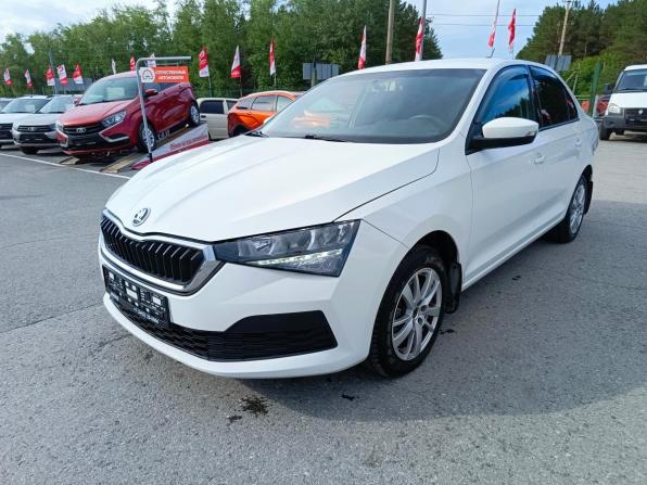 Skoda Rapid II с пробегом 2021 года, цена 1 680 000 рублей, 53489 км, лифтбек, Автокод Объявления