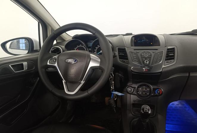 Ford Fiesta Mk6 Рестайлинг с пробегом 2016 года, цена 720 000 рублей, 222000 км, хэтчбек, Автокод Объявления