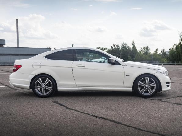 Mercedes-Benz C-Класс III (W204) Рестайлинг с пробегом 2012 года, цена 1 230 000 рублей, 212000 км, купе, Автокод Объявления