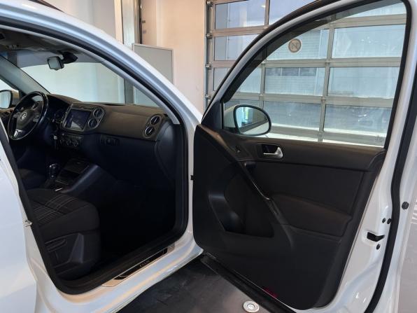 Volkswagen Tiguan I Рестайлинг с пробегом 2015 года, цена 1 550 000 рублей, 147700 км, внедорожник, Автокод Объявления