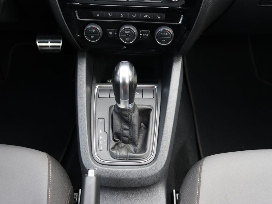Volkswagen Jetta VI Рестайлинг Москва  - изображение 19