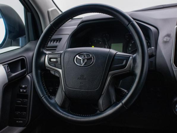 Toyota Land Cruiser Prado 150 Series Рестайлинг 2 с пробегом 2018 года, цена 4 789 000 рублей, 120476 км, внедорожник, Автокод Объявления