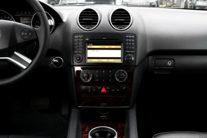 Mercedes-Benz M-Класс II (W164) Рестайлинг с пробегом 2009 года, цена 1 640 000 рублей, 161400 км, внедорожник, Автокод Объявления