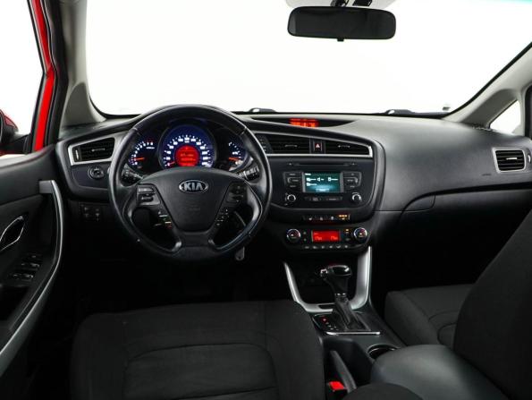 Kia Ceed II Рестайлинг с пробегом 2018 года, цена 1 150 000 рублей, 197184 км, хэтчбек, Автокод Объявления
